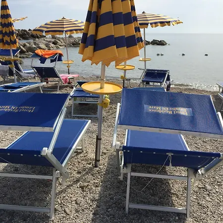 Hotel Lembo Di Mare *